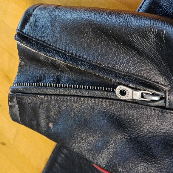 Harley-Davidson Authentic Heavyweight Leather Riding Jacket. - Picture 6 of 16